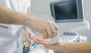 Diagnose von Erkrankungen gegen Schmerzen in den Fingergelenken